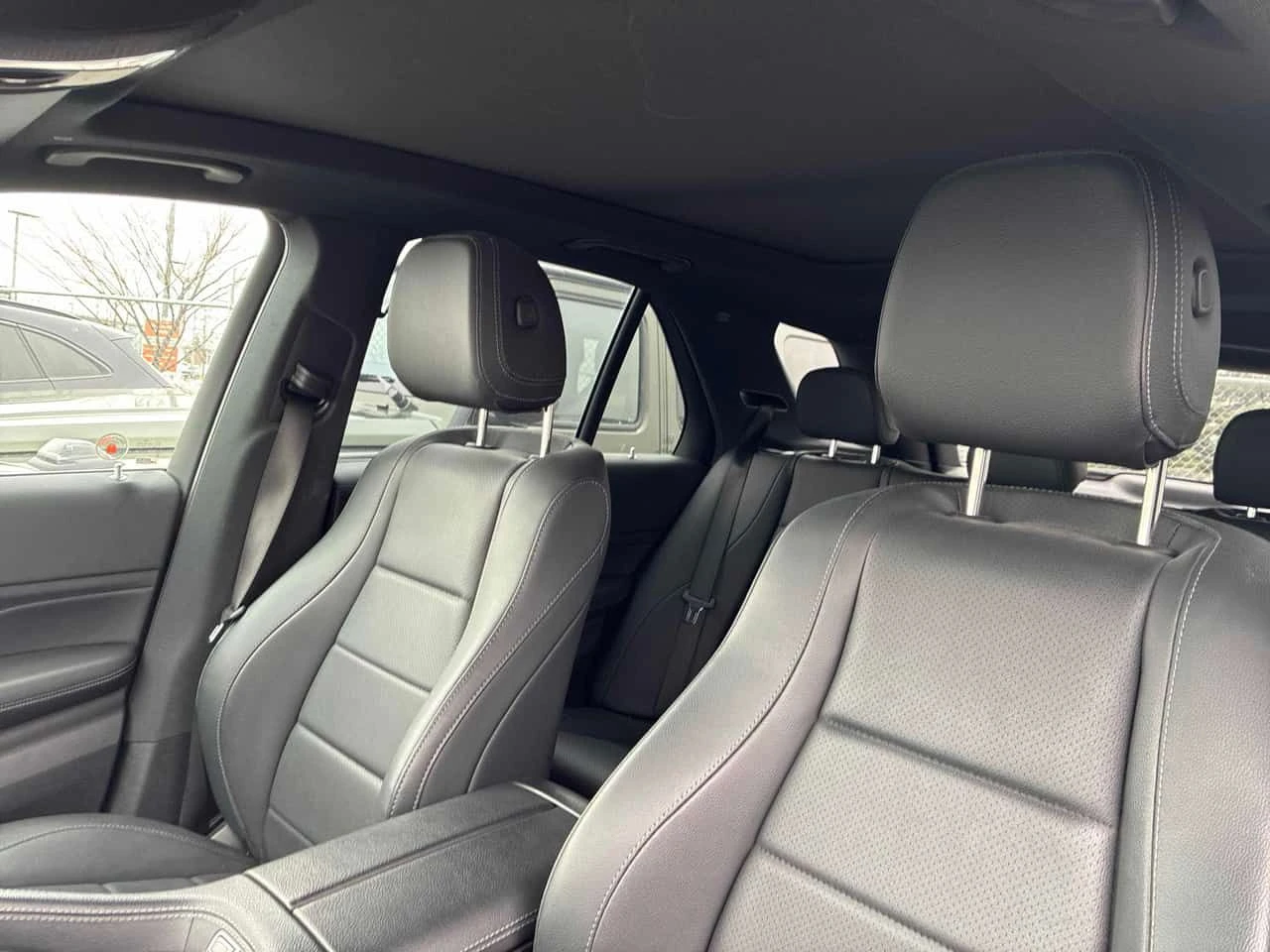 Mercedes-Benz GLE 350 * CARFAX * Дистроник * Хед-ъп * Burmester * , снимка 11 - Автомобили и джипове - 54072806