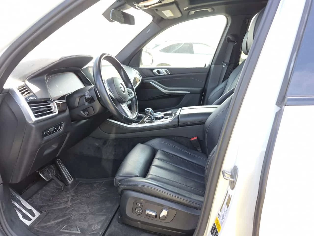 BMW X5 * XDRIVE40I * 2 КЛЮЧА* PANO* ПОДГРЕВИ* KEYLESS* , снимка 5 - Автомобили и джипове - 54624033
