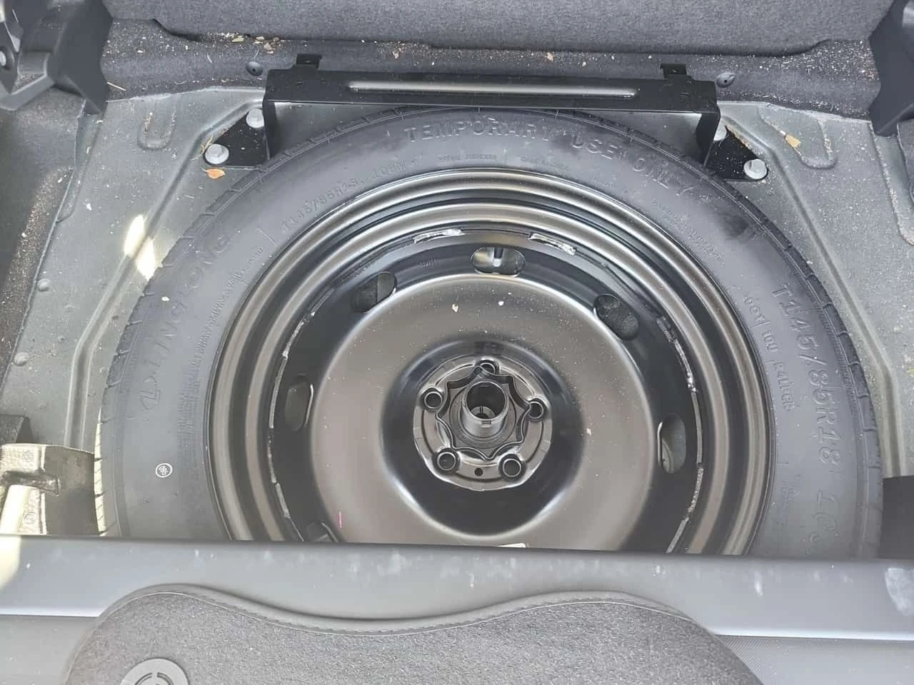 VW Tiguan 4motion/R line Black Edition/CARFAХ/ФИНАНСИРАНЕ, снимка 14 - Автомобили и джипове - 54690949