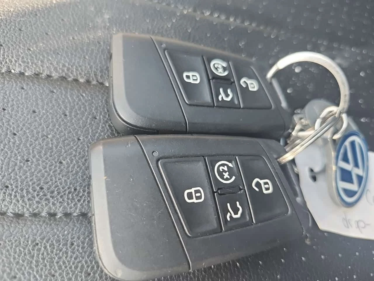 VW Tiguan 4motion/R line Black Edition/CARFAХ/ФИНАНСИРАНЕ, снимка 8 - Автомобили и джипове - 54690949