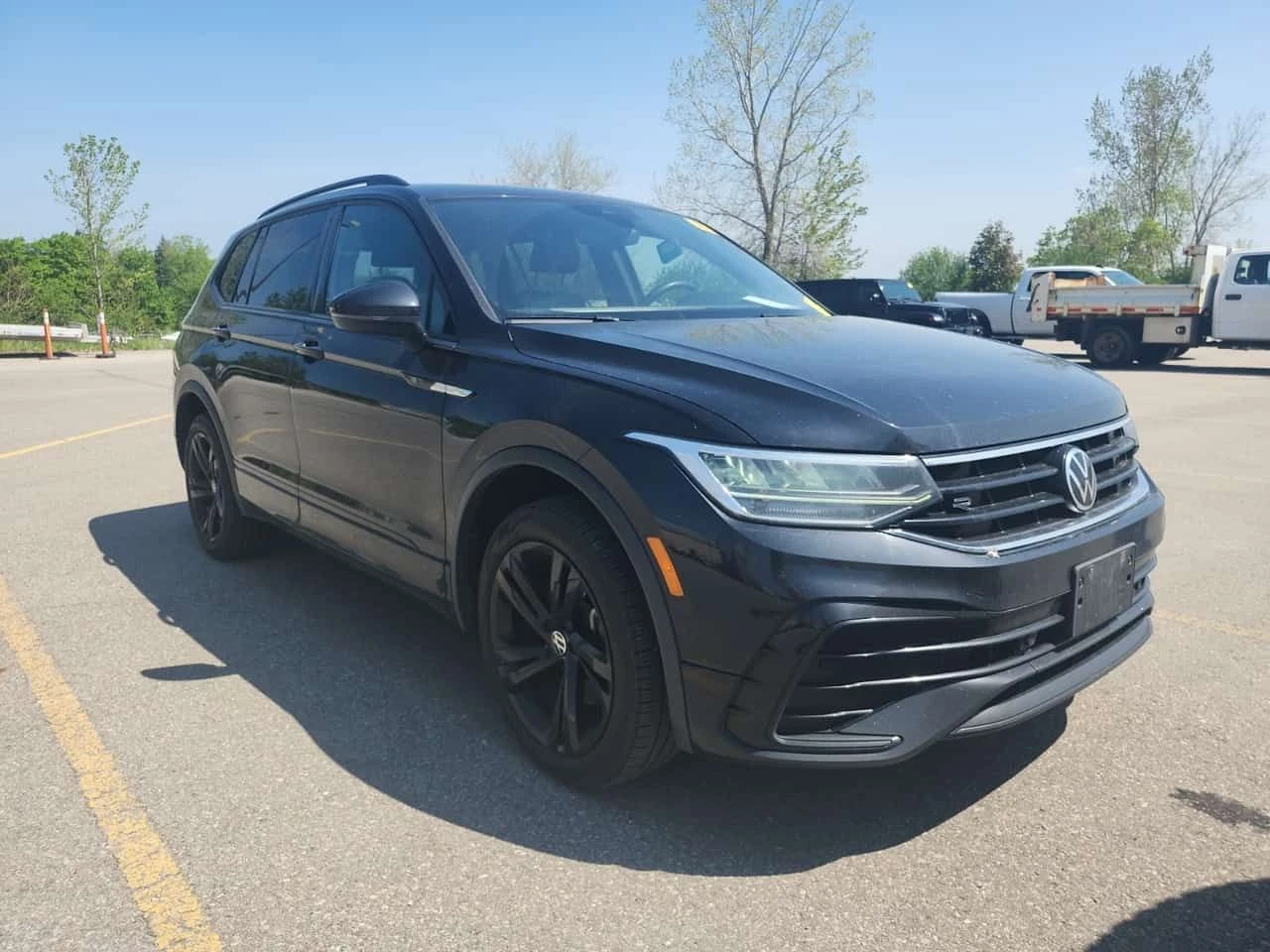 VW Tiguan 4motion/R line Black Edition/CARFAХ/ФИНАНСИРАНЕ, снимка 5 - Автомобили и джипове - 54690949