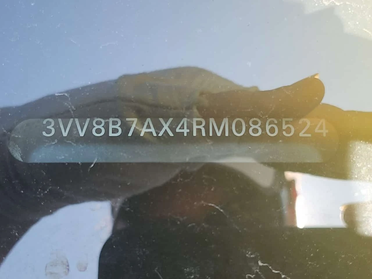 VW Tiguan 4motion/R line Black Edition/CARFAХ/ФИНАНСИРАНЕ, снимка 16 - Автомобили и джипове - 54690949