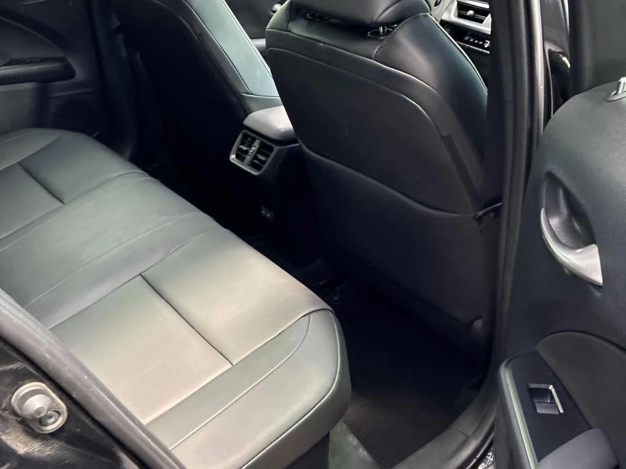 Lexus UX 300h * CARFAX * ОТ ПРЕДСТАВИТЕЛСТВО, снимка 13 - Автомобили и джипове - 54939119