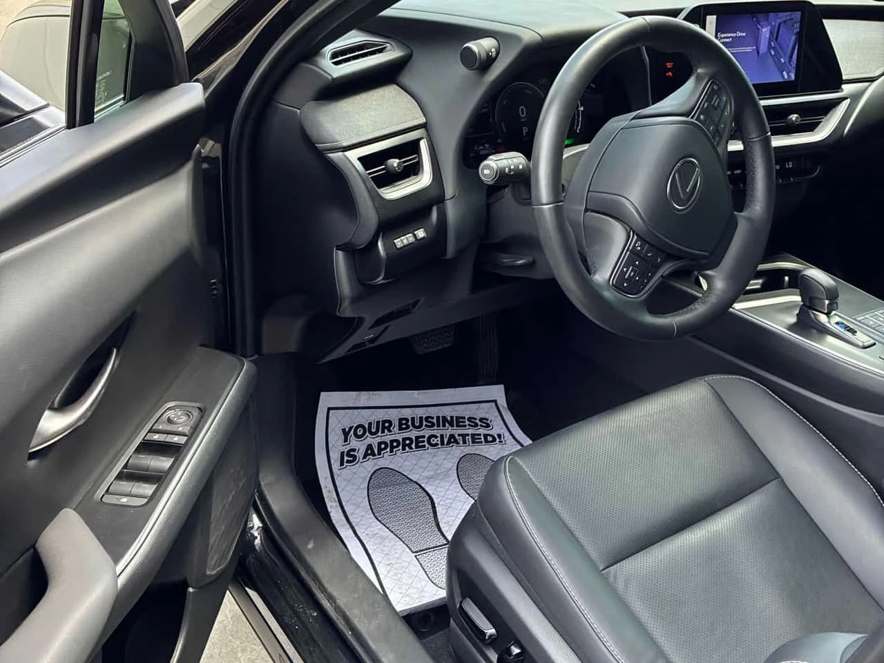 Lexus UX 300h * CARFAX * ОТ ПРЕДСТАВИТЕЛСТВО, снимка 5 - Автомобили и джипове - 54939119
