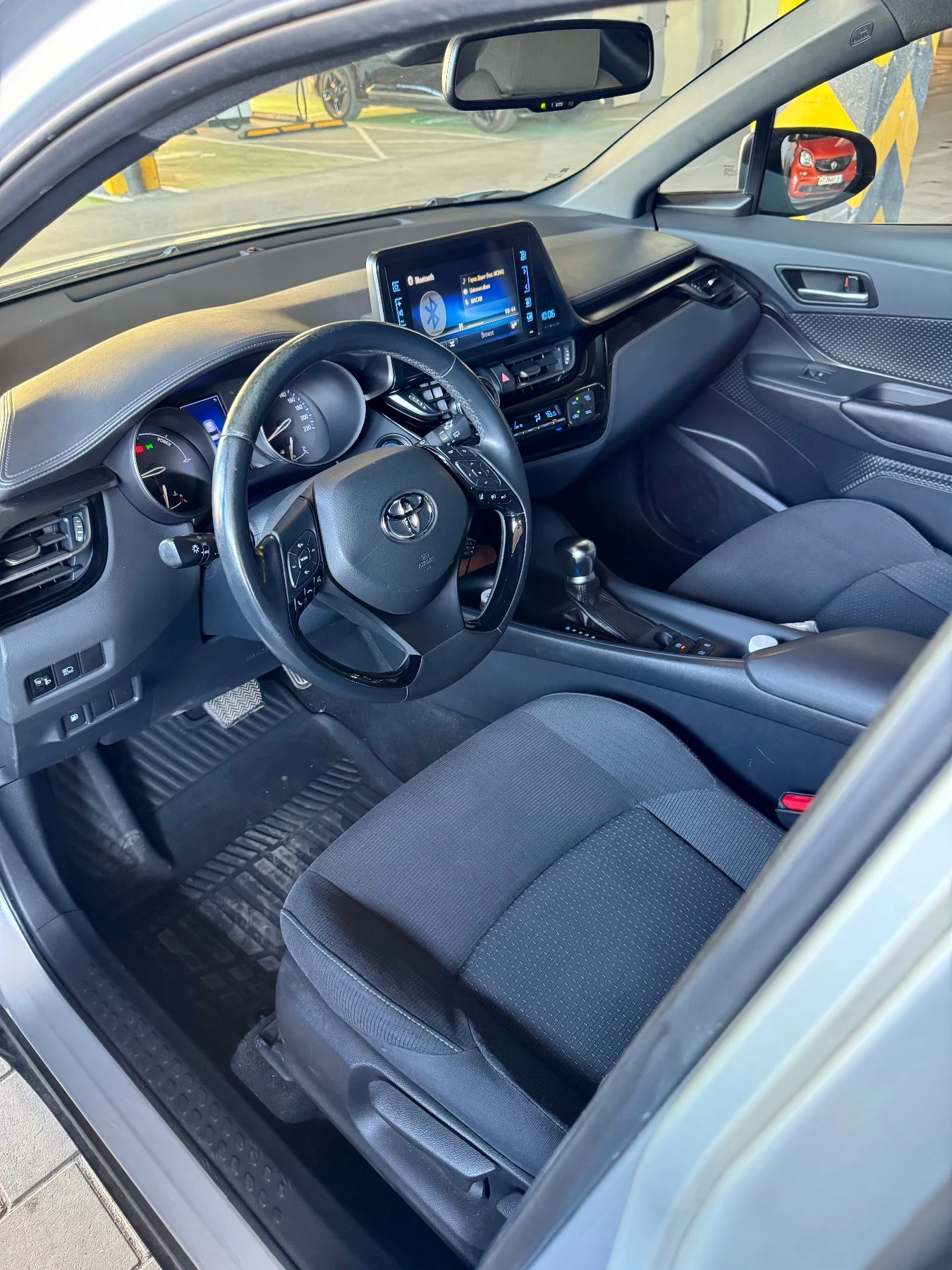 Toyota C-HR, снимка 9 - Автомобили и джипове - 55068236