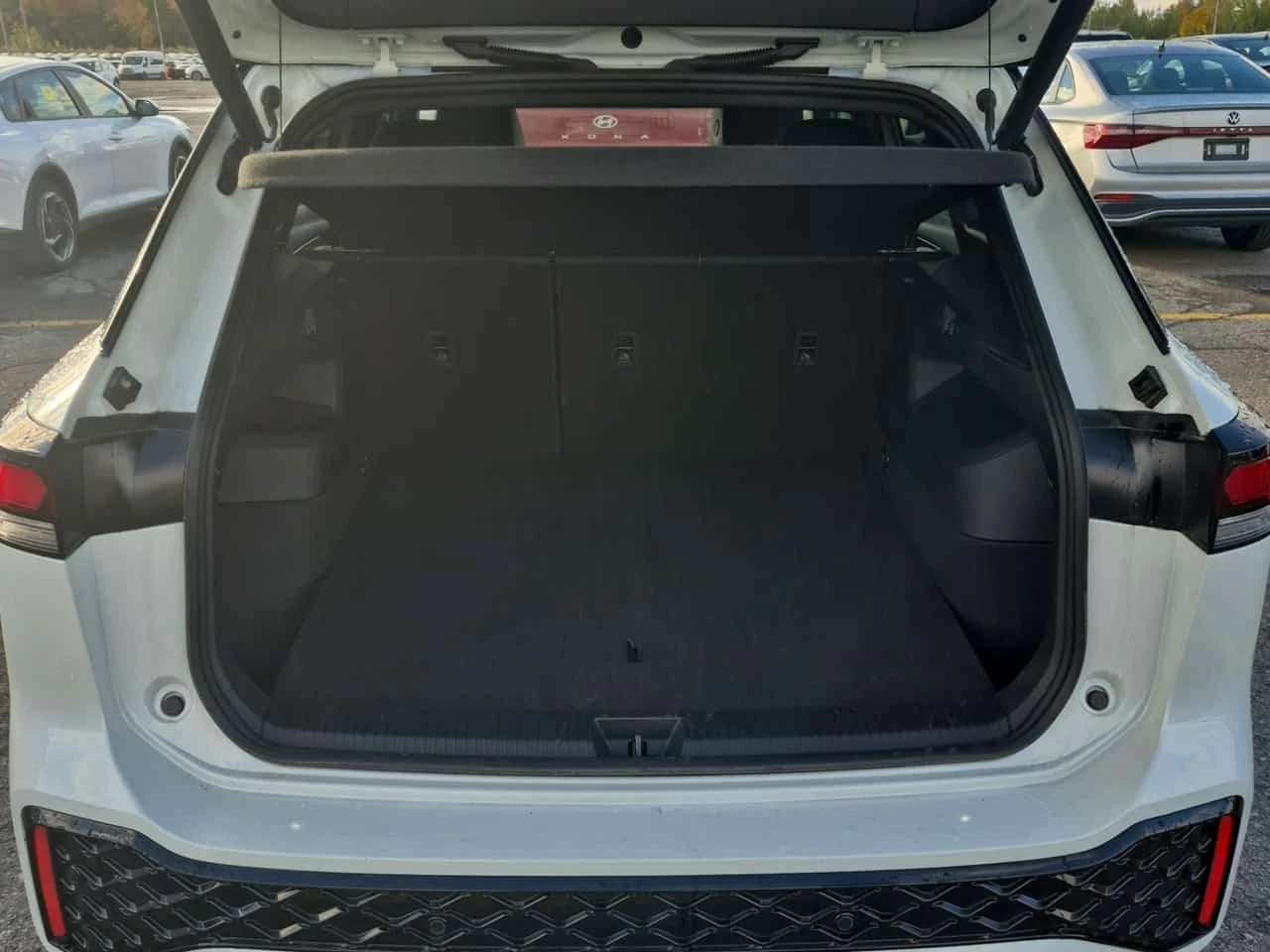 VW Tiguan * COMFORTLINE R LINE BLACK EDITION * CARFAX *  | Mobile.bg � ����������� 12