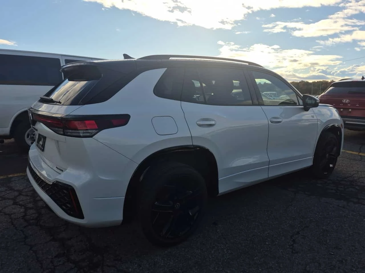 VW Tiguan * COMFORTLINE R LINE BLACK EDITION * CARFAX *  | Mobile.bg � ����������� 3