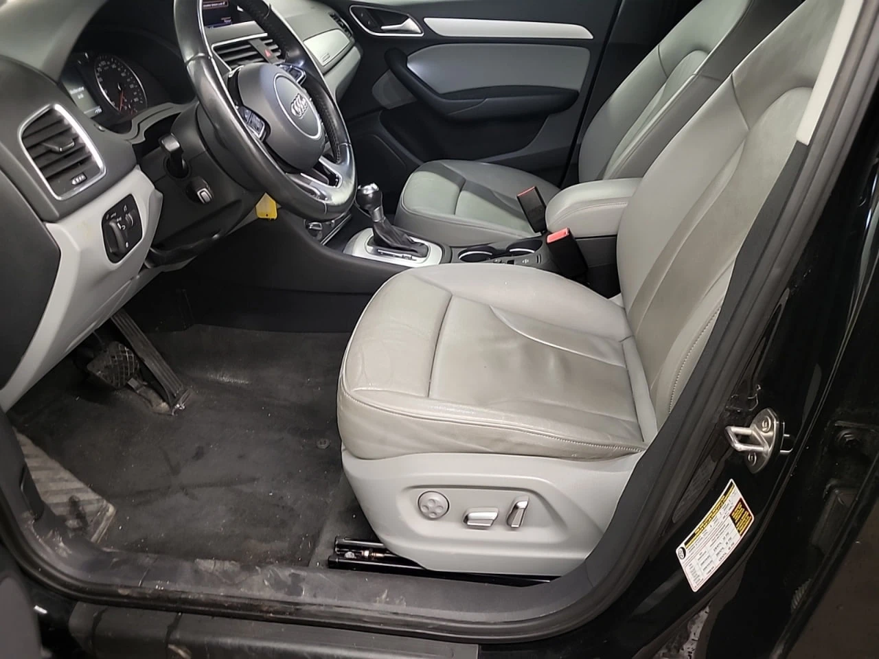 Audi Q3 * ���� ������* ���� �� �� * �������� ������� *  | Mobile.bg � ����������� 7