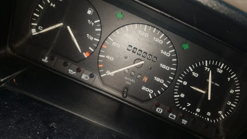 VW Caravelle 1.9 чист дизел , снимка 7 - Бусове и автобуси - 51964187