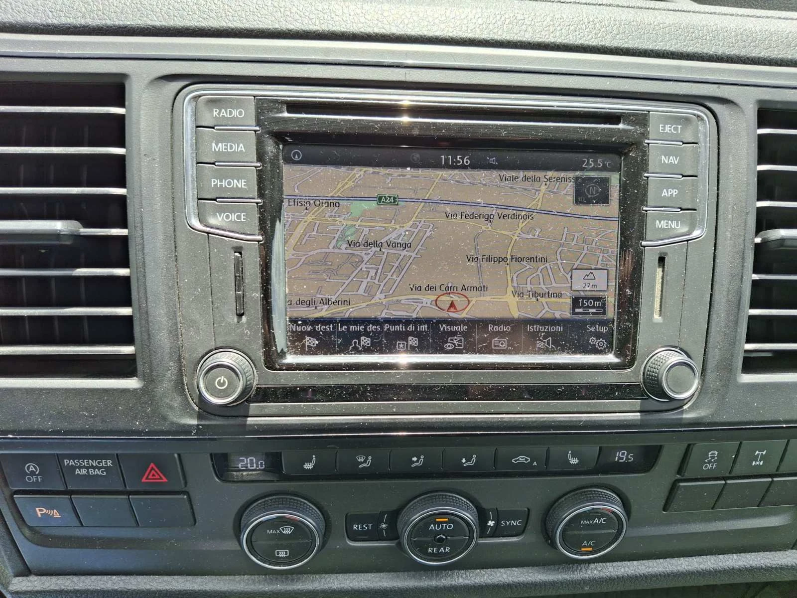 VW Caravelle 2.0BiTDI-AVTOMAT-4X4, снимка 3 - Бусове и автобуси - 54612498