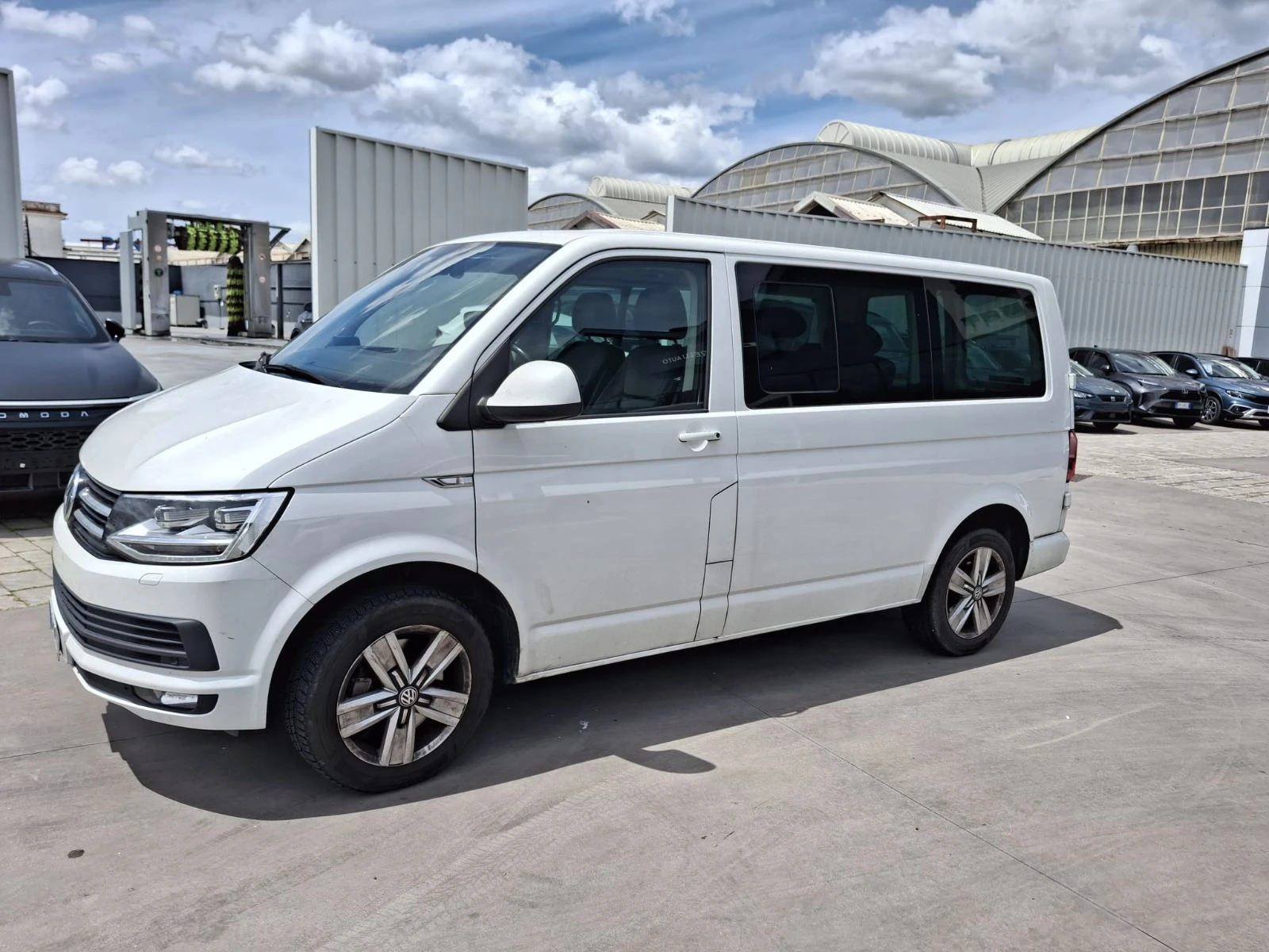VW Caravelle 2.0BiTDI-AVTOMAT-4X4, снимка 6 - Бусове и автобуси - 54612498