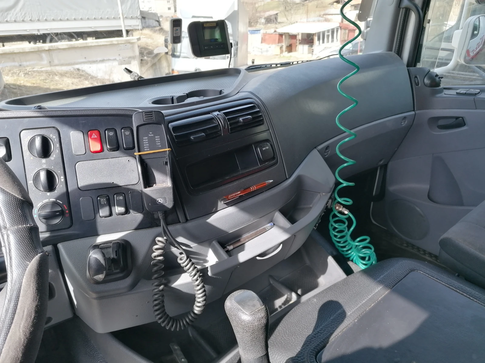 Mercedes-Benz Atego 1223 + 1228, снимка 2 - Камиони - 55930933