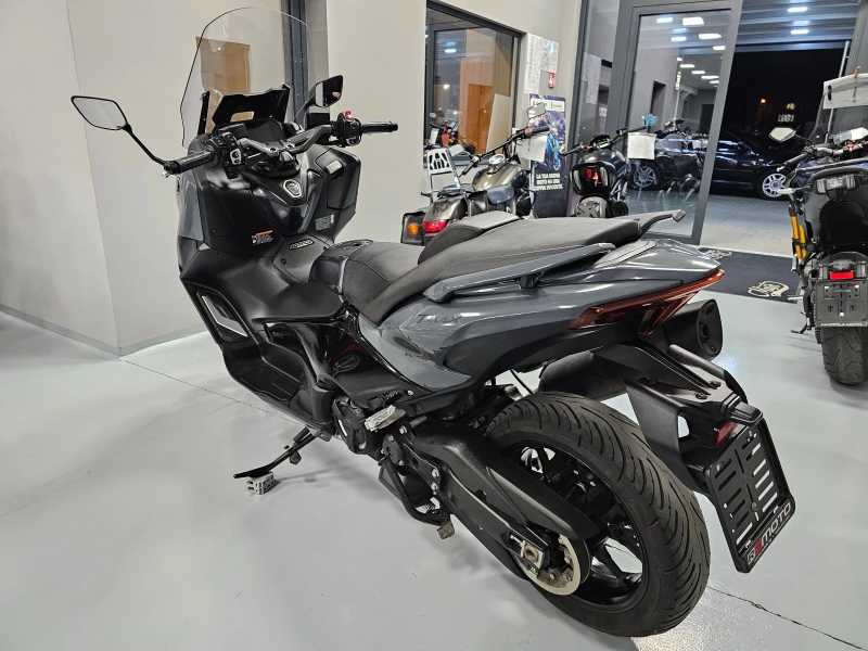 Yamaha T-max 560ie, Tech Max, ABS-TCS, Промоция!, снимка 8 - Мотоциклети и мототехника - 49410183