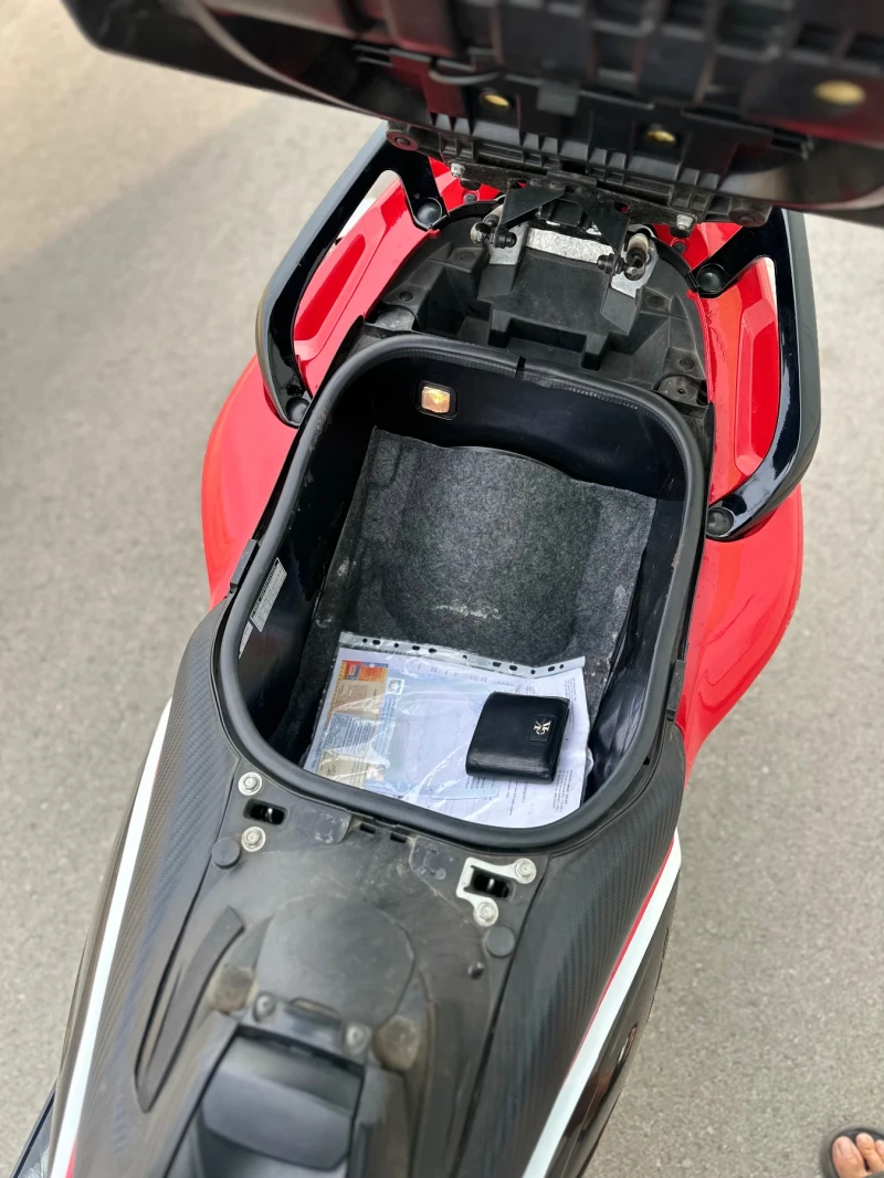 Yamaha T-max, снимка 16 - Мотоциклети и мототехника - 52942530