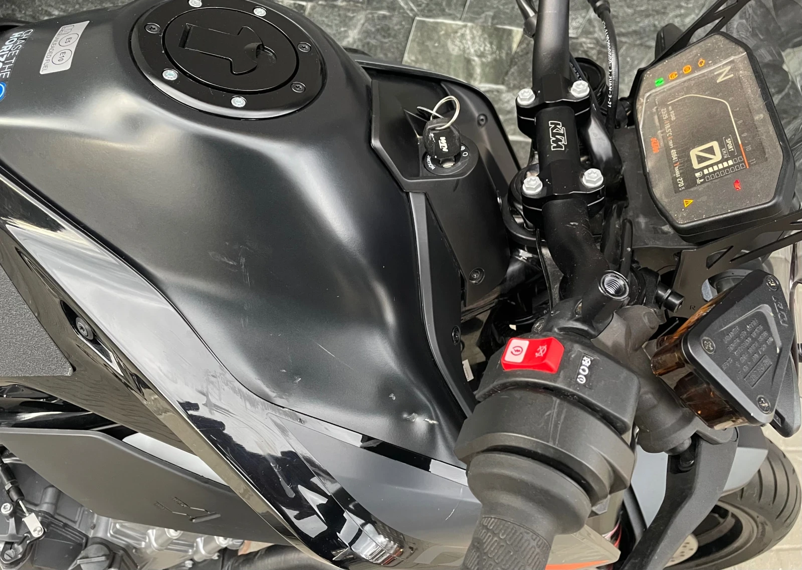 Ktm Duke 890  - изображение 10