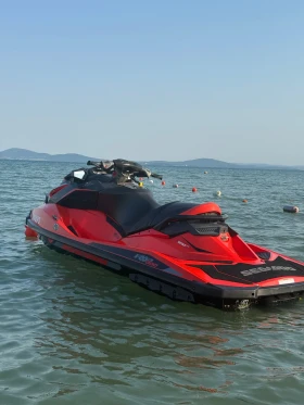 Джет Bombardier Sea Doo RXP-X 300 с колесар, снимка 5