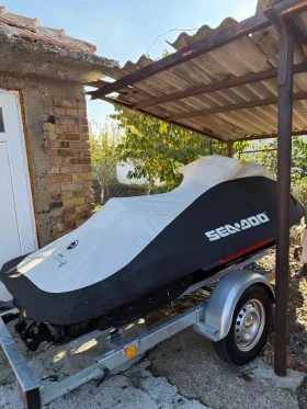 Джет Bombardier Sea Doo RXP-X 300 с колесар, снимка 4