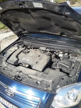 Toyota Avensis Лек Автомобил , снимка 13