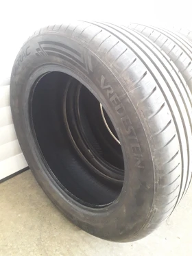 Toyota Avensis Лек Автомобил , снимка 16