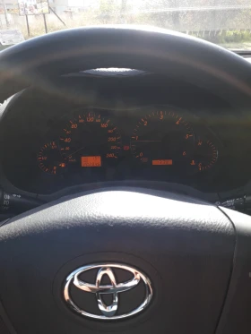 Toyota Avensis Лек Автомобил , снимка 12