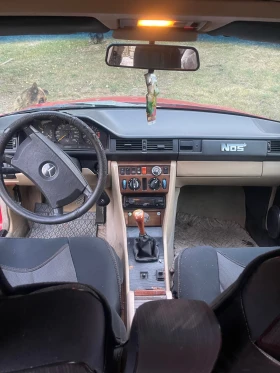 Mercedes-Benz E 200, снимка 4