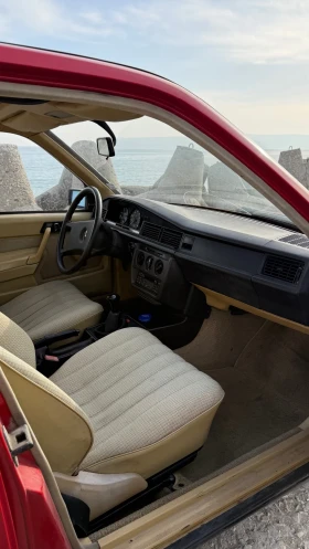 Mercedes-Benz 190 190е 2.0 Бензин | Auto.bg — изображение 11