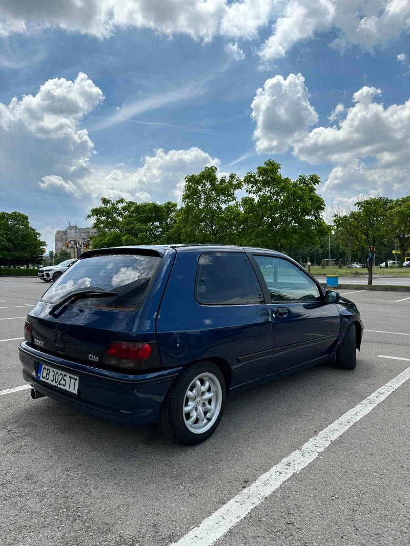 Renault Clio 1.8 16v, снимка 6 - Автомобили и джипове - 47304655