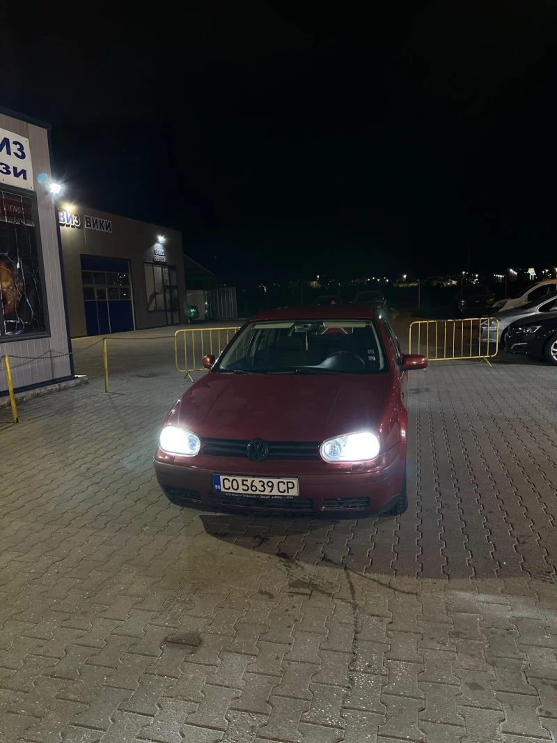 VW Golf 1.9 TDI, снимка 15 - Автомобили и джипове - 47466091