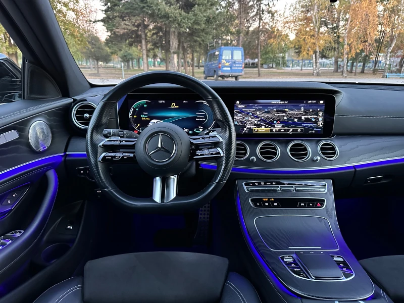 Mercedes-Benz E 300 de/2x AMG Line/Burmester/Alcantara/Full LED, снимка 12 - Автомобили и джипове - 47855421