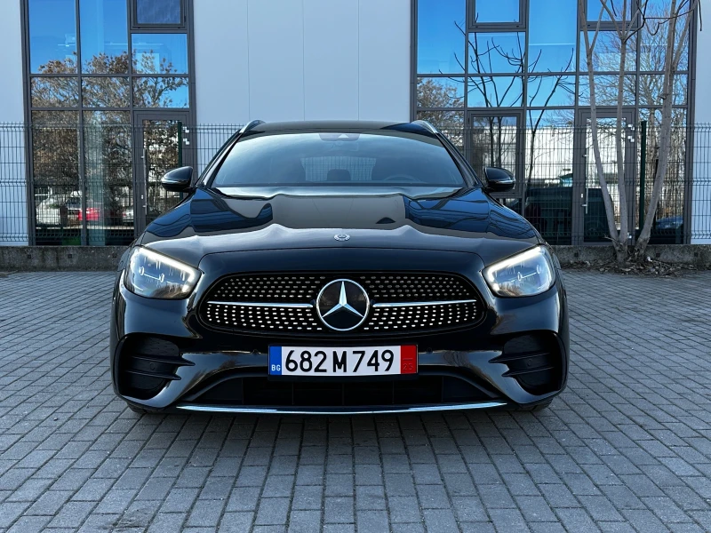 Mercedes-Benz E 300 de/2021г/2xAMG/Burmester/Alcantara/LED, снимка 2 - Автомобили и джипове - 48901257