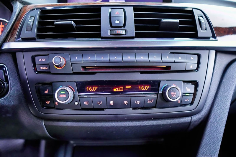 BMW 320, снимка 17 - Автомобили и джипове - 52326427