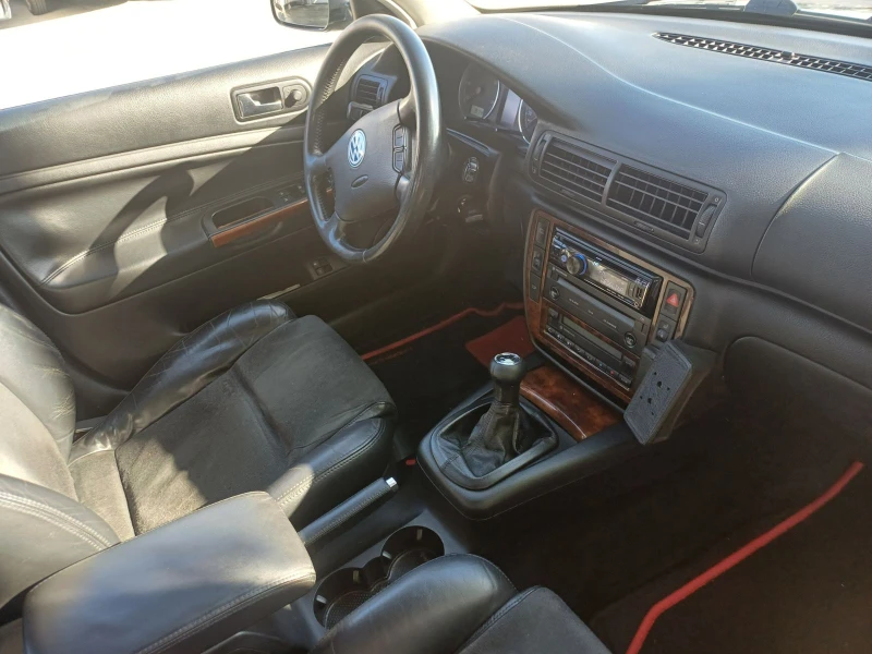 VW Passat, снимка 4 - Автомобили и джипове - 51543237
