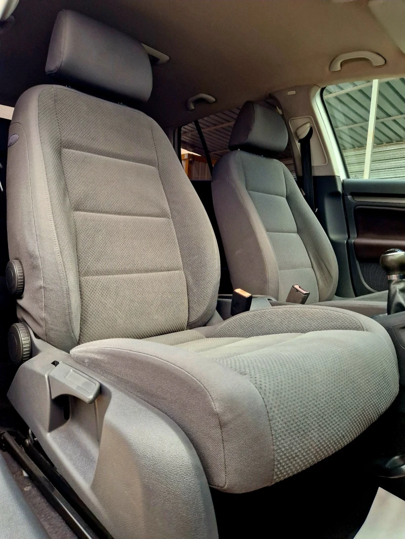 VW Golf Дизел / Андроид / Лизинг / Бартер , снимка 16 - Автомобили и джипове - 51909918