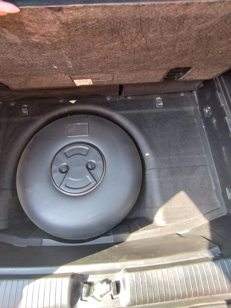 Hyundai Ix20, снимка 6 - Автомобили и джипове - 52213668