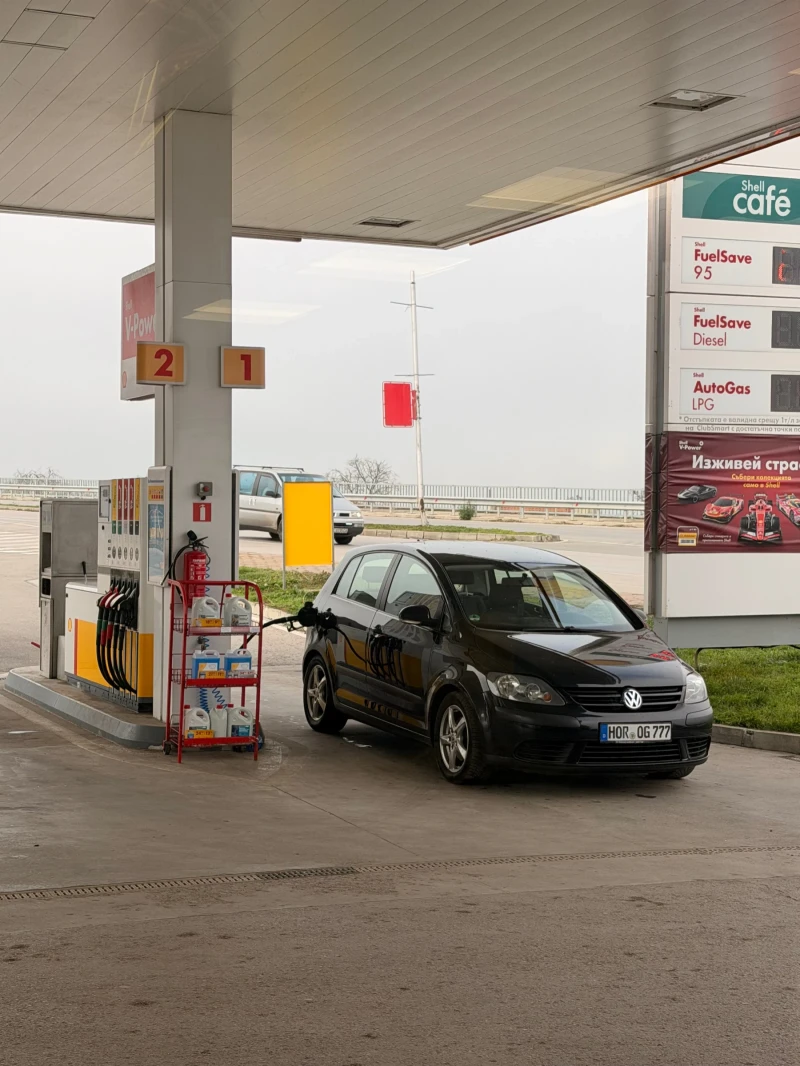 VW Golf Plus 1.9 TDI 6 скорости 105к.с, снимка 2 - Автомобили и джипове - 52528303