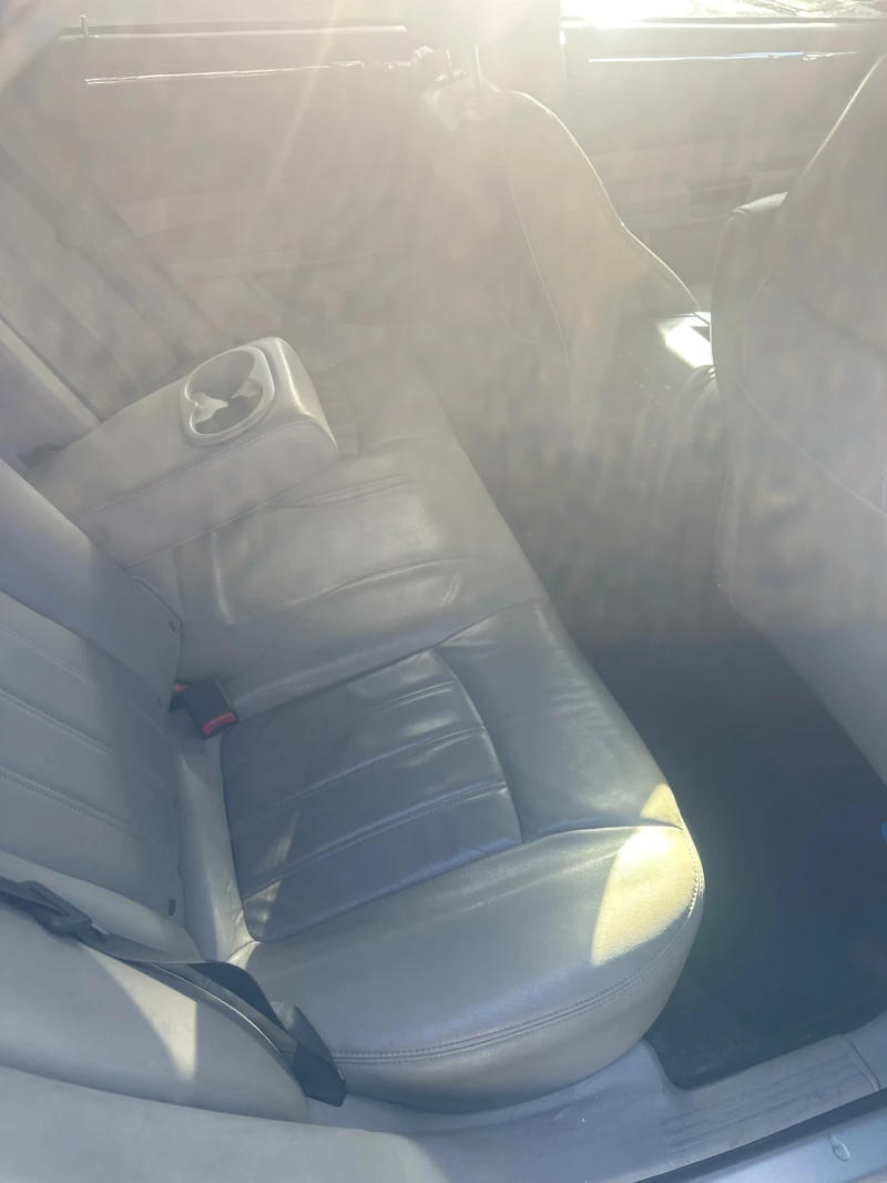 Chrysler 300c 3.5i 4x4 1ви собственик, снимка 7 - Автомобили и джипове - 52943655