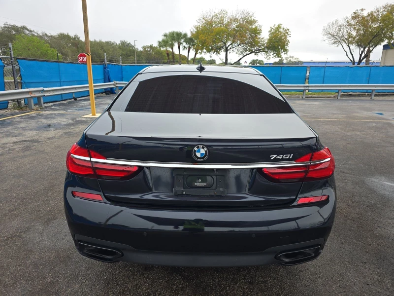 BMW 740 M* SPORT* ХЕДЪП* ОБДУХВАНЕ* 360КАМЕРА* , снимка 6 - Автомобили и джипове - 53165530