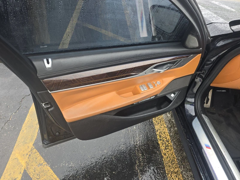 BMW 740 M* SPORT* ХЕДЪП* ОБДУХВАНЕ* 360КАМЕРА* , снимка 7 - Автомобили и джипове - 53165530