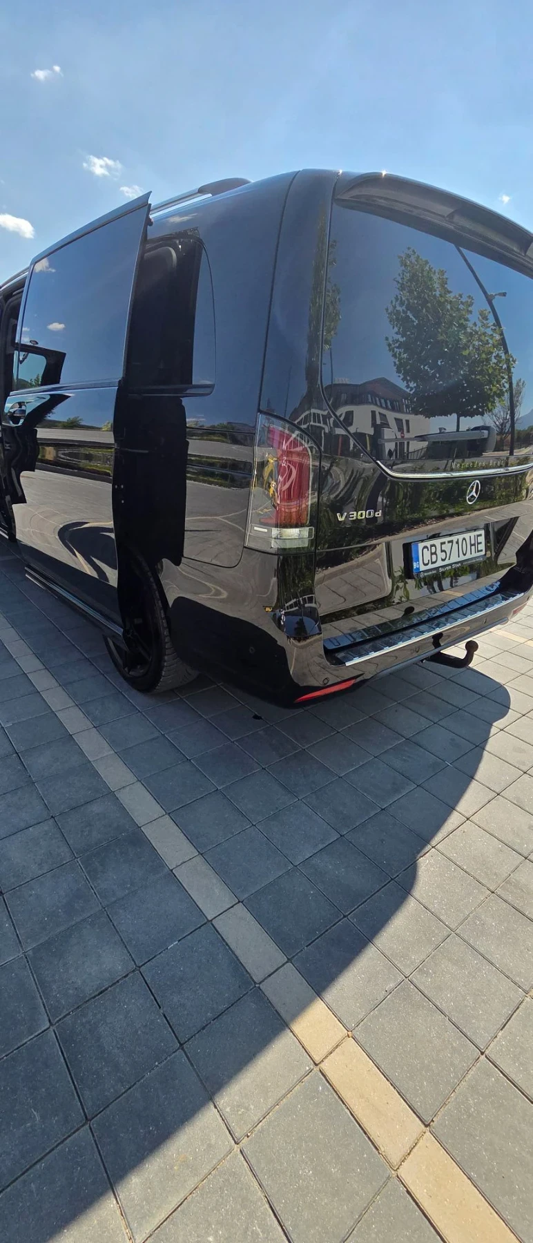 Mercedes-Benz V 300 Extralong 4Matic Exclusive, снимка 9 - Автомобили и джипове - 55739870