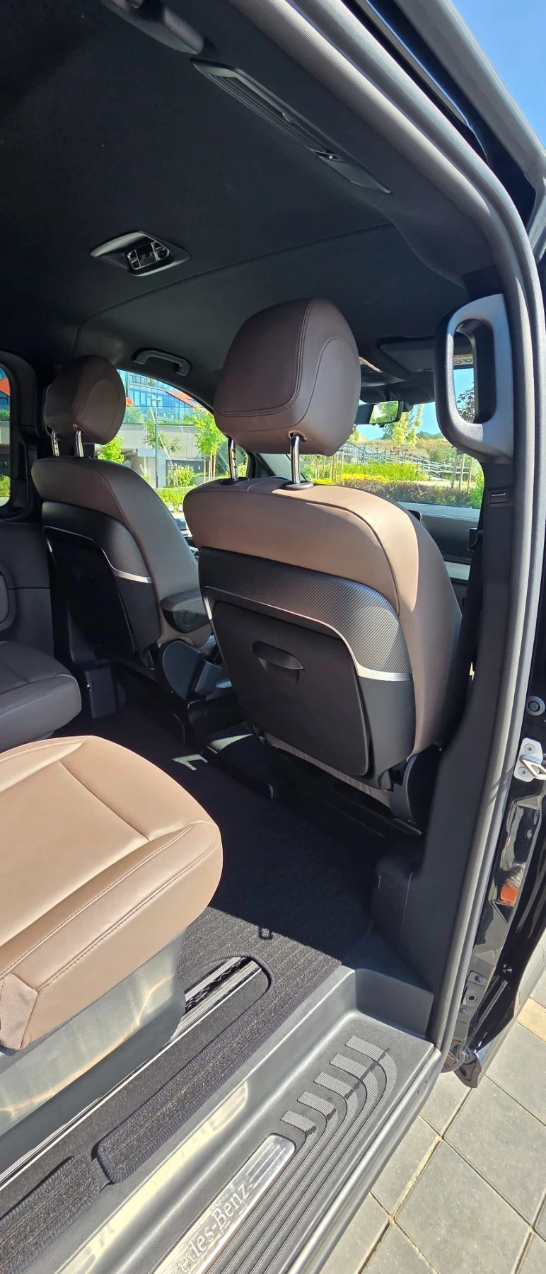 Mercedes-Benz V 300 Extralong 4Matic Exclusive, снимка 3 - Автомобили и джипове - 55739870