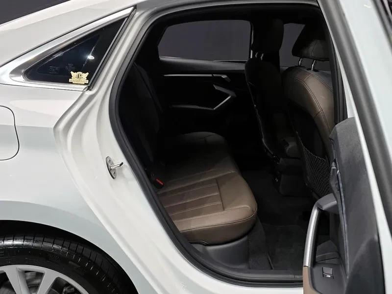 Audi A3 (8Y) 40 Tfsi, снимка 12 - Автомобили и джипове - 56067897