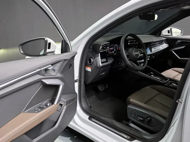 Audi A3 (8Y) 40 Tfsi, снимка 10 - Автомобили и джипове - 56067897