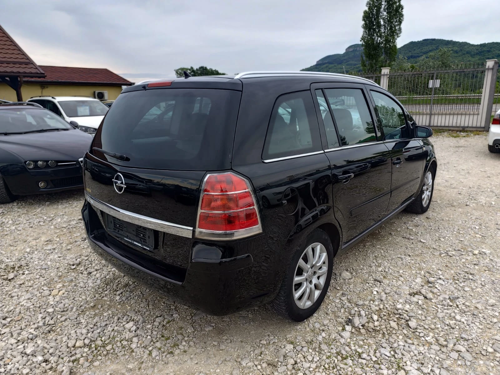 Opel Zafira 1.6 бензин Газ Италия - изображение 5
