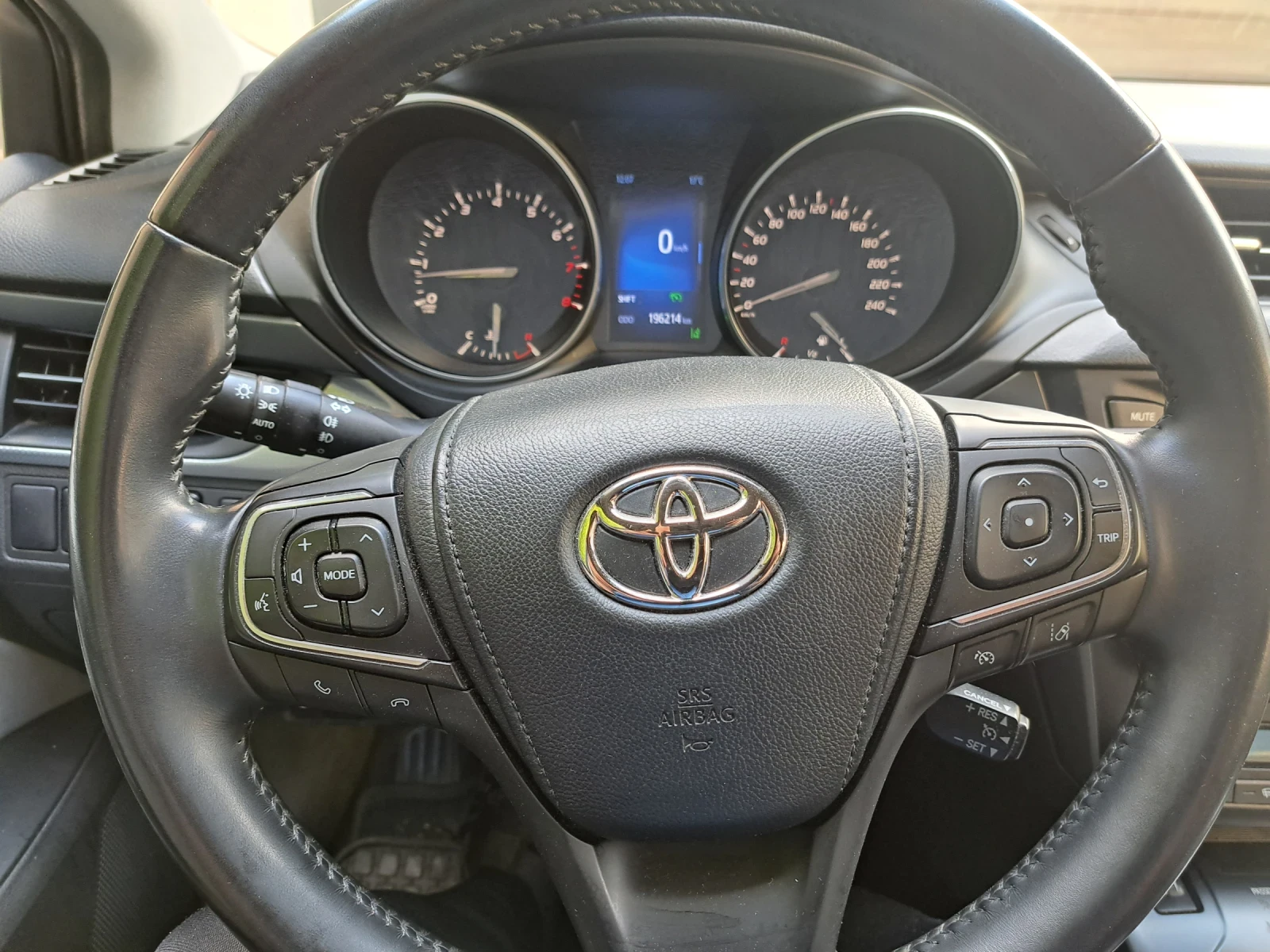 Toyota Avensis 147p.s. 1, 8 benzin - изображение 6