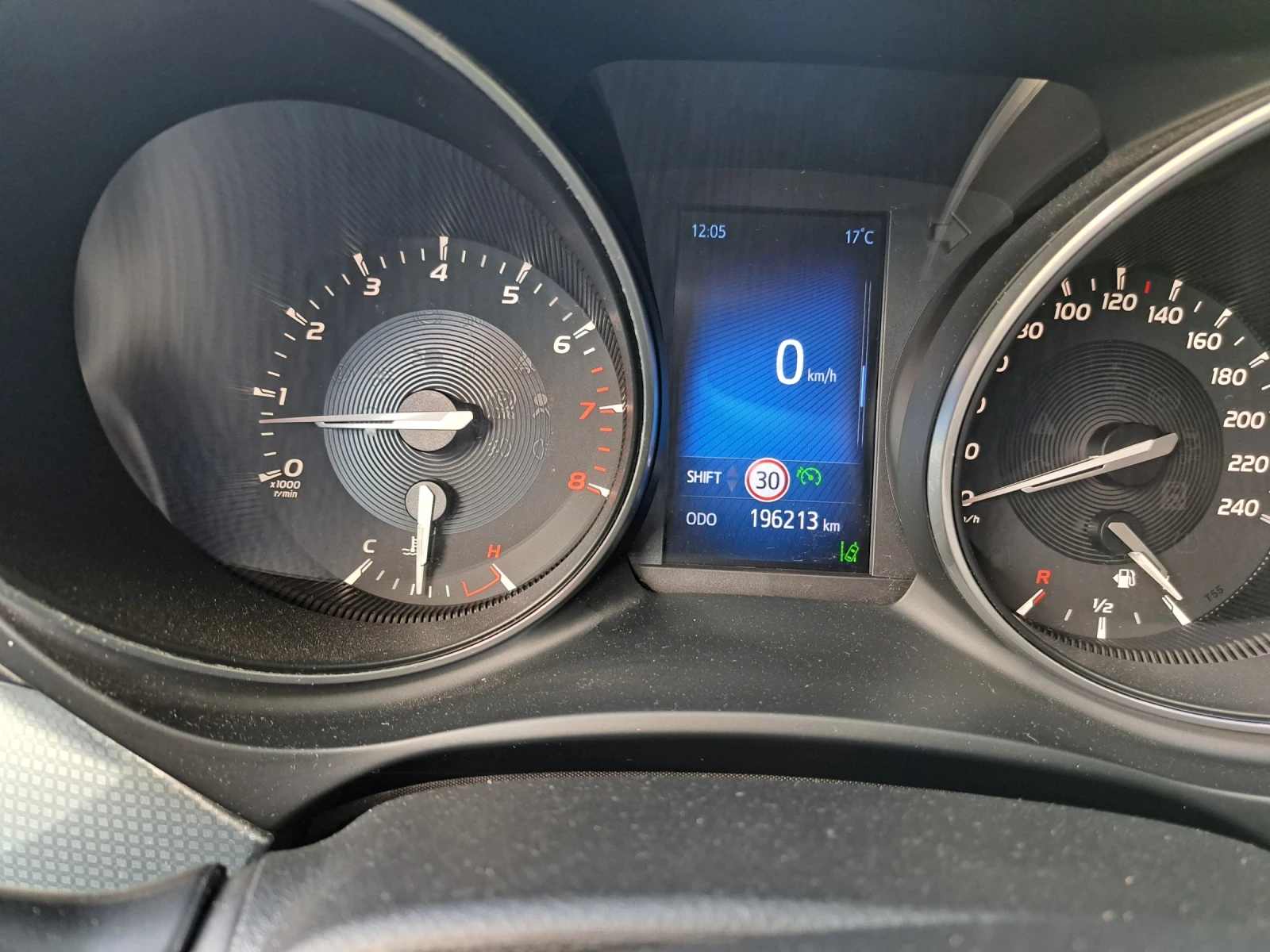 Toyota Avensis 147p.s. 1, 8 benzin - изображение 7