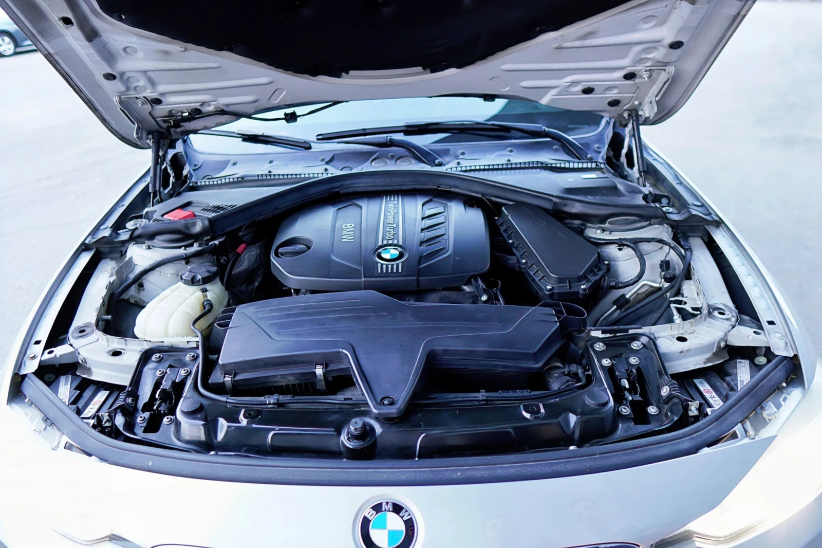 BMW 320  - изображение 7