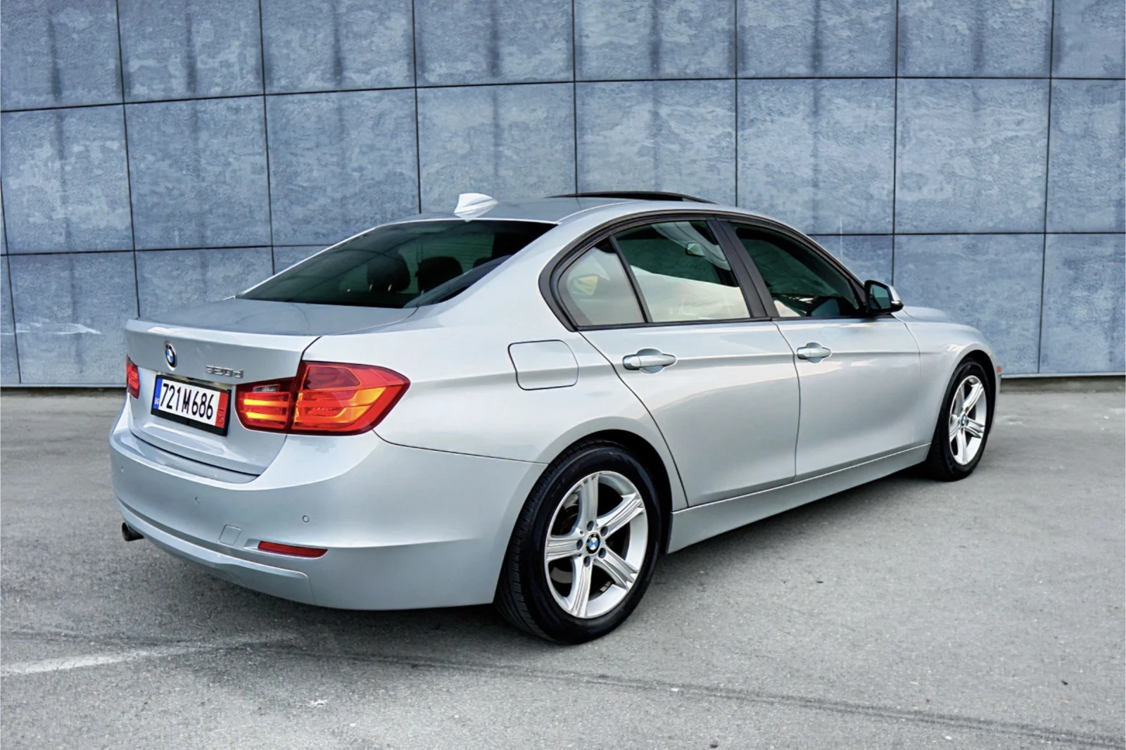 BMW 320  - изображение 5