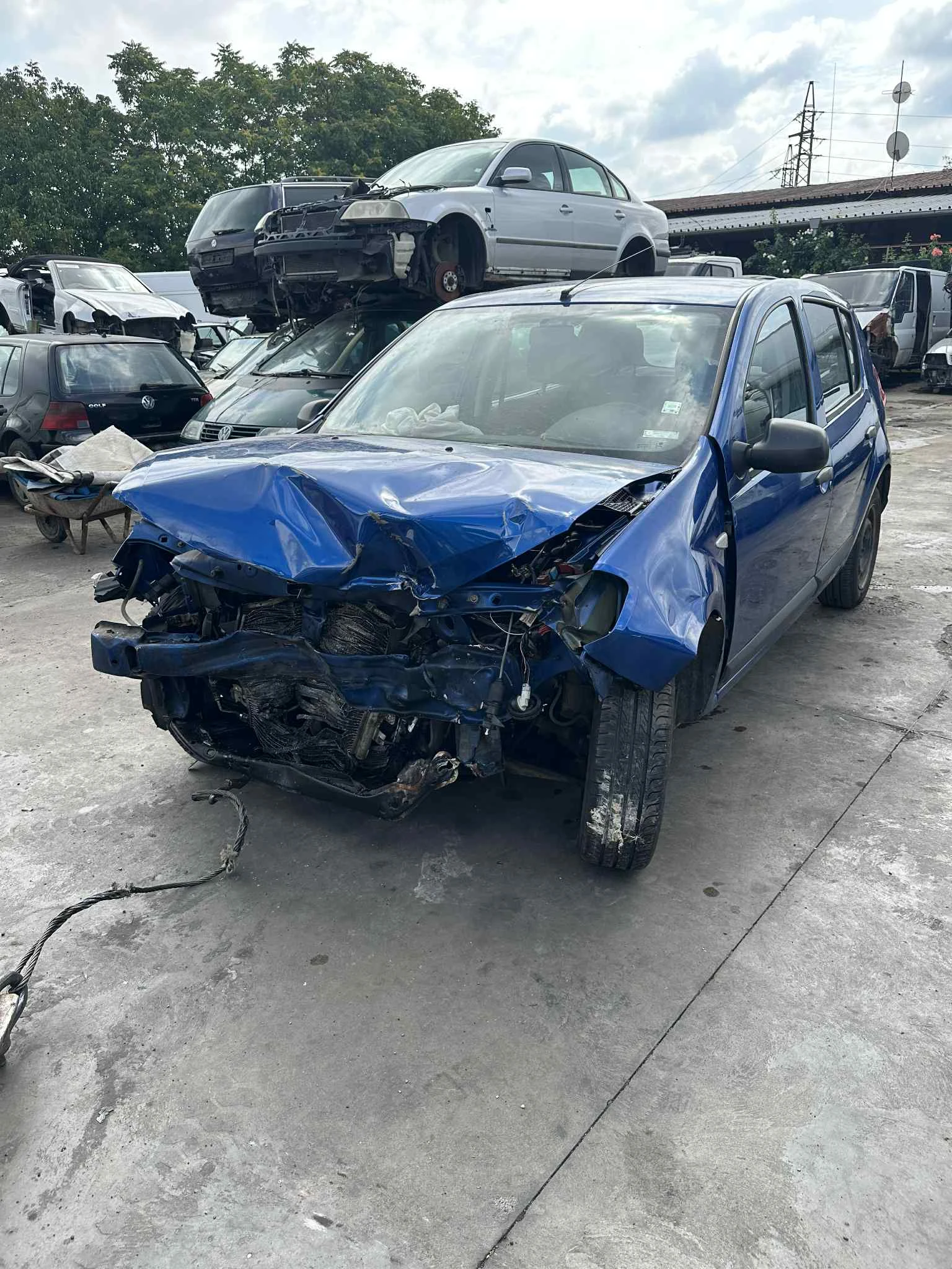 Dacia Sandero  - изображение 2