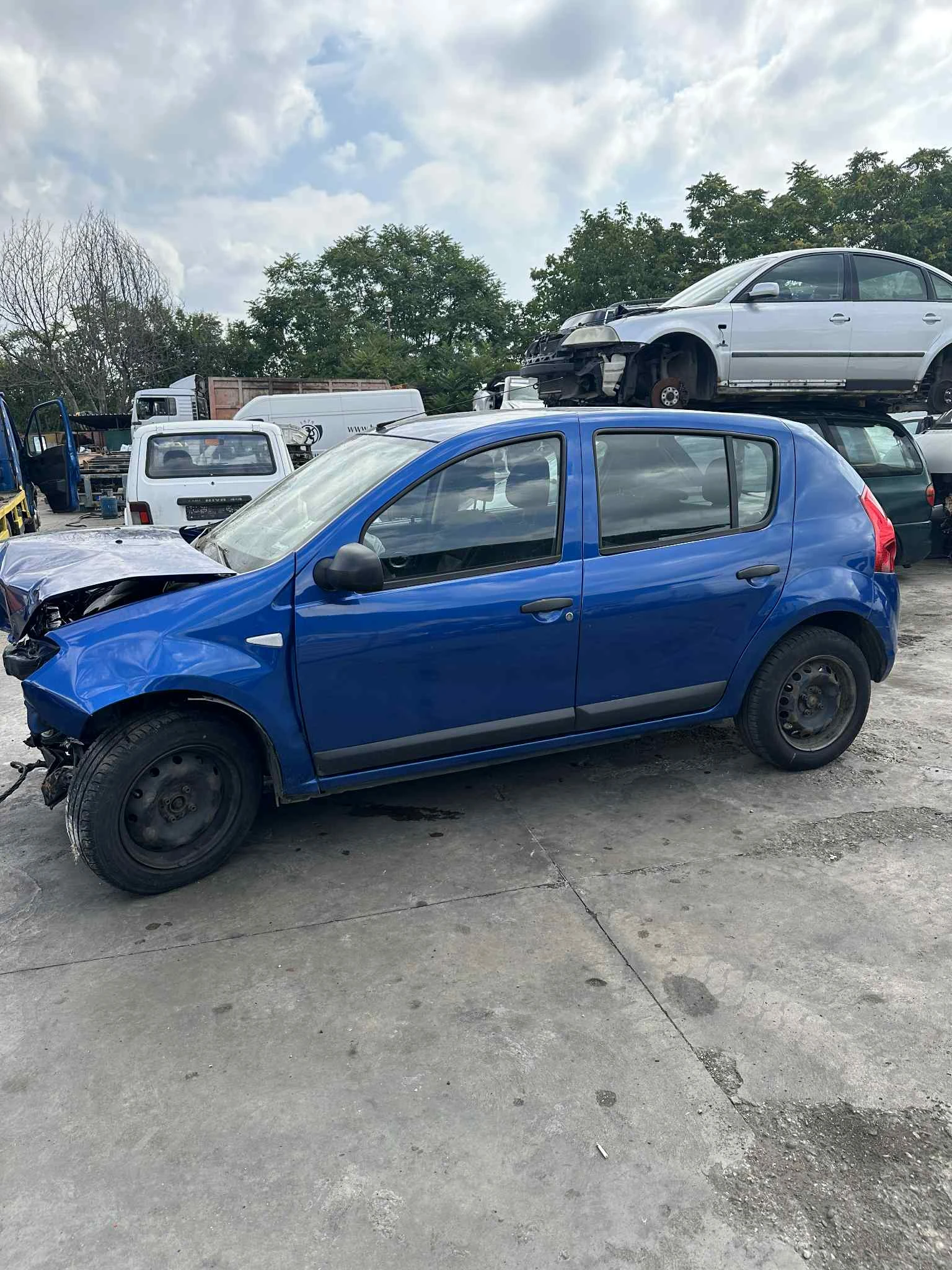Dacia Sandero  - изображение 4