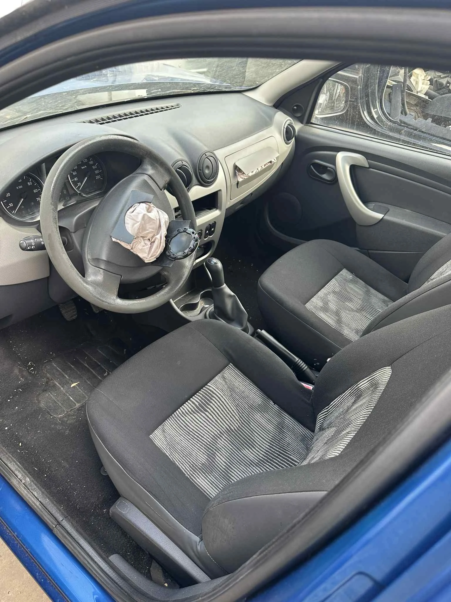 Dacia Sandero  - изображение 6